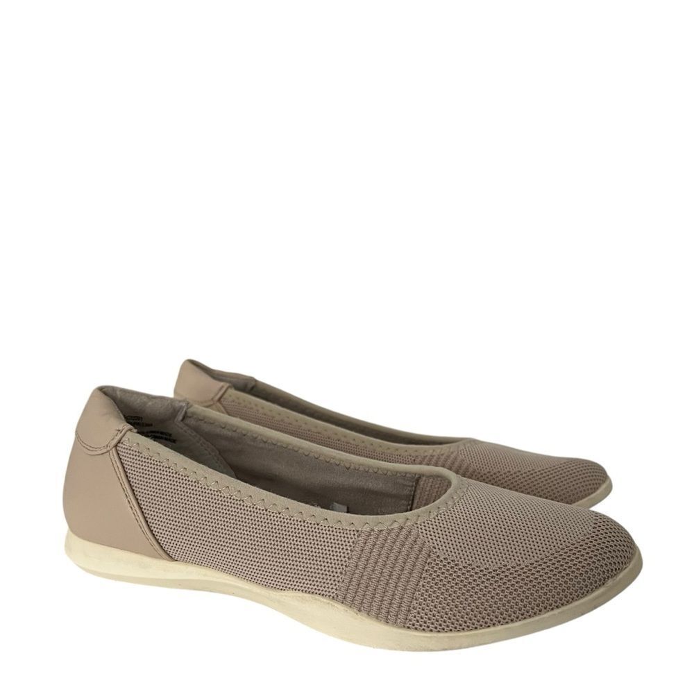Cliffs by White Mountain Tan Ballet Flats